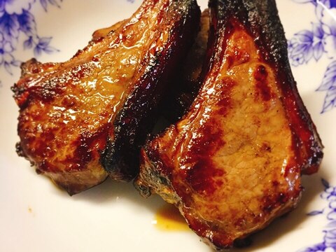超簡単 味付け焼くだけでラム骨付きロースステーキ レシピ 作り方 By Seta6261 楽天レシピ 超簡単 味付け焼くだけでラム骨付きロースステーキ レシピ 作り方 By Seta6261 楽天レシピ